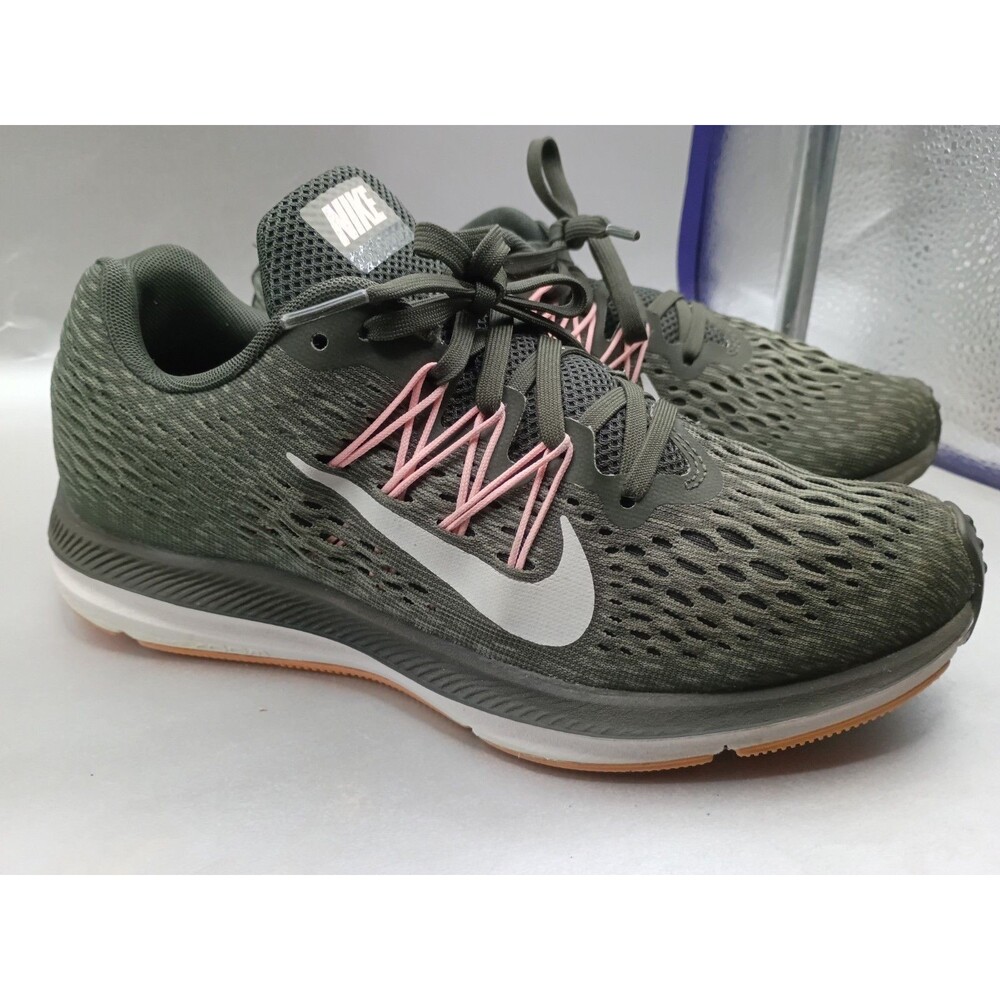 Nike WMNS Zoom Winflo 5 'Newsprint' (Style: AA7414-004) Size 5.5